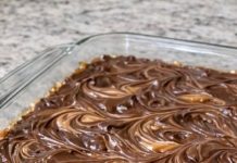 Grandma Doris’ 4-Ingredient Sweet and Salty Bars