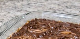 Grandma Doris’ 4-Ingredient Sweet and Salty Bars