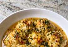 Crockpot Chicken and Dumplings