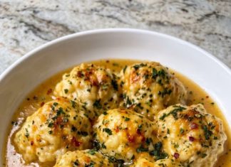 Crockpot Chicken and Dumplings