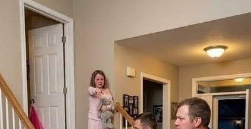 The 911 Call That Turned a Child’s Secret Into a Door Police Had to Open-olive