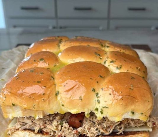 Marry Me Chicken Sliders