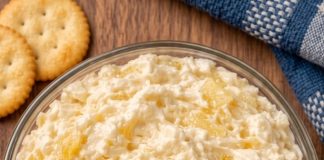 Creamy Pineapple Cream Cheese Dip