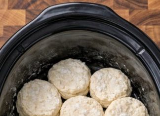 Slow Cooker Sticky Buns: A Gooey, Caramelized Treat That Practically Makes Itself