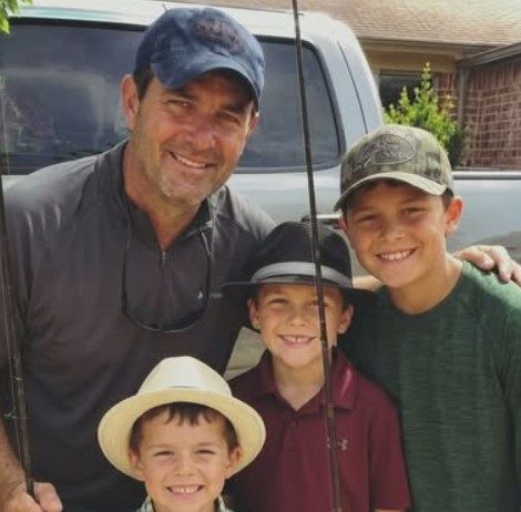 “My Husband Took Our Three Sons Fishing. None of Them Came Home. Six Years Later, My Daughter Found His Old Phone.”