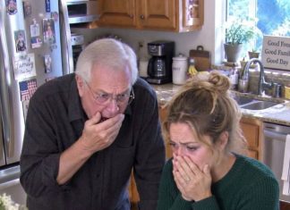 My Sister Announced Dad’s Death While He Sat Across From Me Alive..