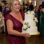 Woman Went to Pick up Her Daughter’s Wedding Cake – The Baker Saw Her Name and Said, ‘I Was Told Not to Give It to You’