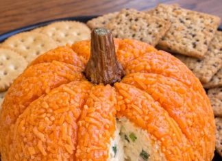 Low Carb 3-Ingredient Pumpkin Cheese Ball: An Easy Halloween Party Appetizer