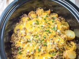 Slow Cooker Beef and Potato Au Gratin