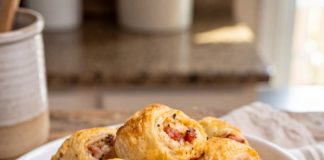4-Ingredient Ham and Cheddar Pinwheels: Easy, Flaky Party Appetizers