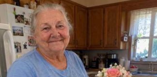 A Man’s Fiancée Asked His Grandmother to Make Her a Huge Wedding Cake, Then Refused to Pay for It – So His Sister Prepared a Wedding Gift She’ll Never Forget