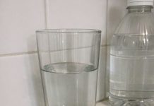 Put salt and vinegar in a glass and place it in a room you frequent. Here’s why